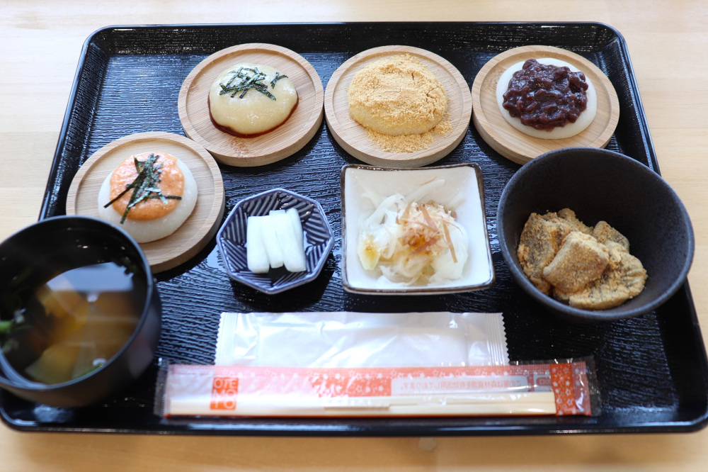 里庄町「古民家文庫茂登田」と「菓匠将満」で和を楽しむランチを